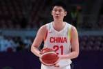 还是最稳的点！胡金秋半场5中5贡献12分&抢下4个前场板